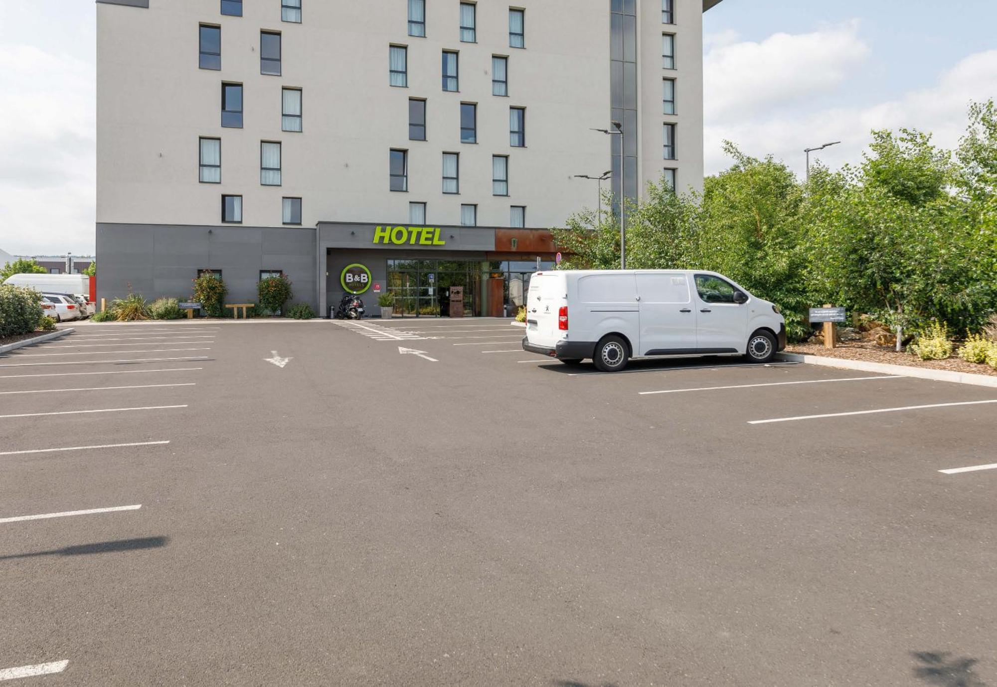 B&B HOTEL Clermont-Ferrand A71-A75 La Méridienne Exterior foto